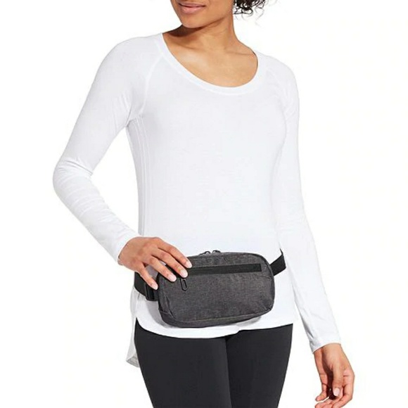 calia by carrie underwood bolsa